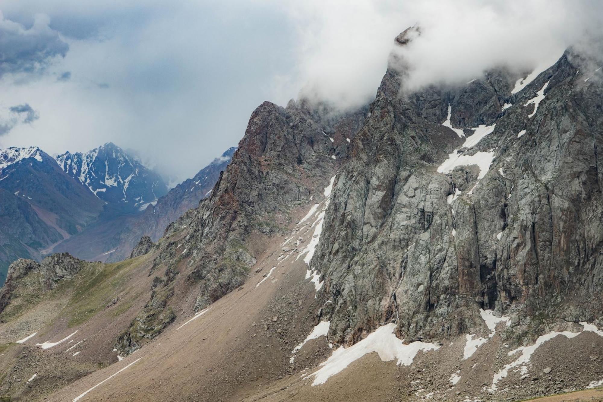 Yurta Base Camp, Shymbulak Mountain Resort Besqaynar Esterno foto